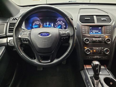 Used 2019 Ford Explorer XLT w/ Class III Trailer Tow Package image 22