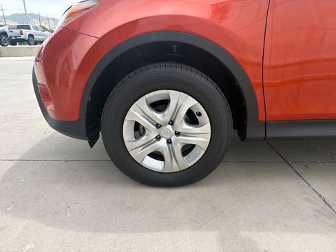 Used 2015 Toyota RAV4 LE FWD image 25