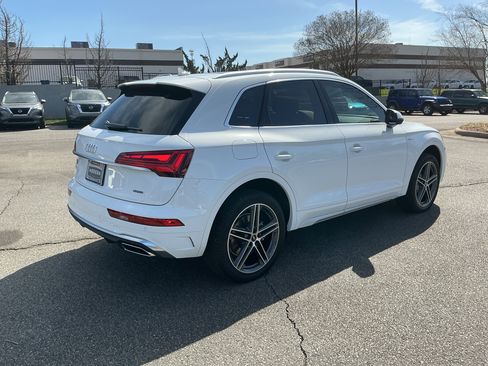 Used 2025 Audi Q5 e Premium image 4