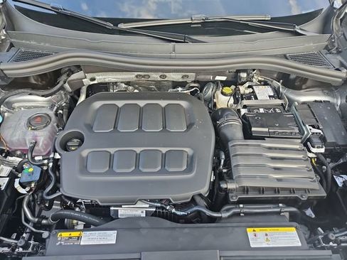 New 2025 Volkswagen Tiguan SE AWD/4WD image 26