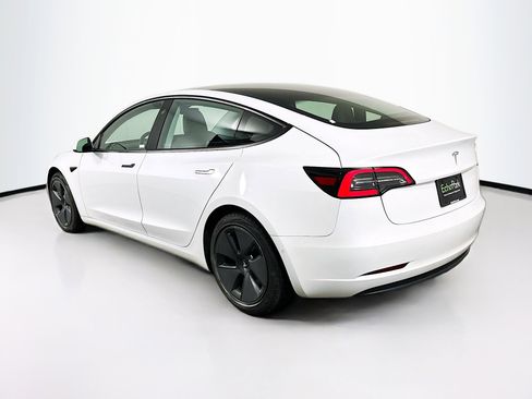 Used 2021 Tesla Model 3 Standard Range Plus image 5