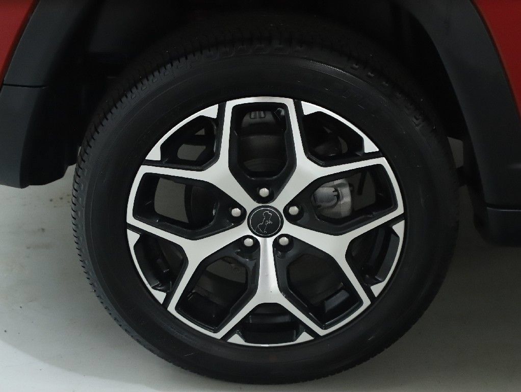 Used 2025 Jeep Compass Limited AWD/4WD image 12