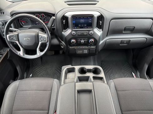 Used 2022 Chevrolet Silverado 1500 RST AWD/4WD image 3