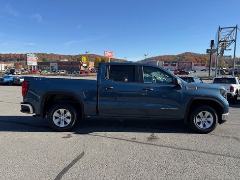Used 2024 GMC Sierra 1500 Pro w/ Pro Value Package image 7