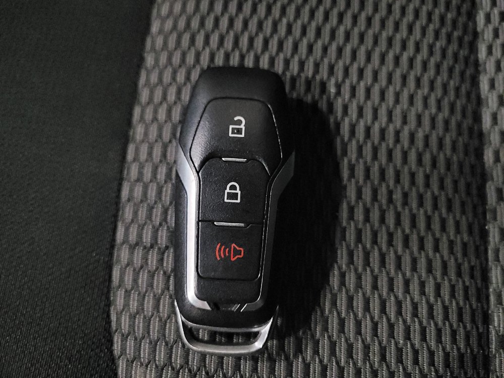 Used 2017 Ford Explorer XLT AWD/4WD image 32