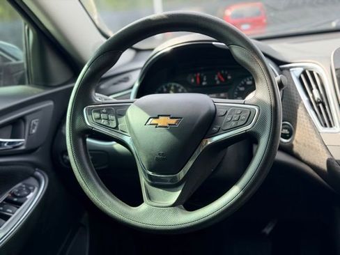 Used 2020 Chevrolet Malibu LT w/ Redline Edition FWD image 20