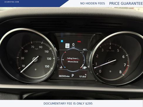 Used 2019 Land Rover Discovery SE image 18