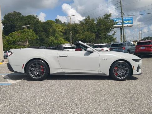 New 2026 Ford Mustang GT Premium w/ GT Performance Package RWD image 4