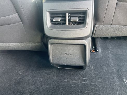 Used 2025 Chevrolet Equinox EV LT w/ Comfort Package FWD image 14