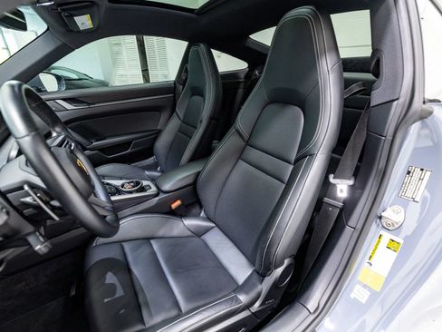 Used 2023 Porsche 911 Carrera image 41