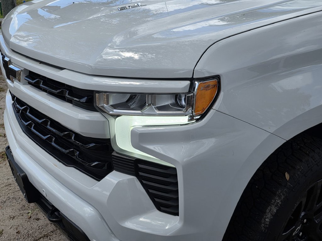 Used 2024 Chevrolet Silverado 1500 RST AWD/4WD image 6