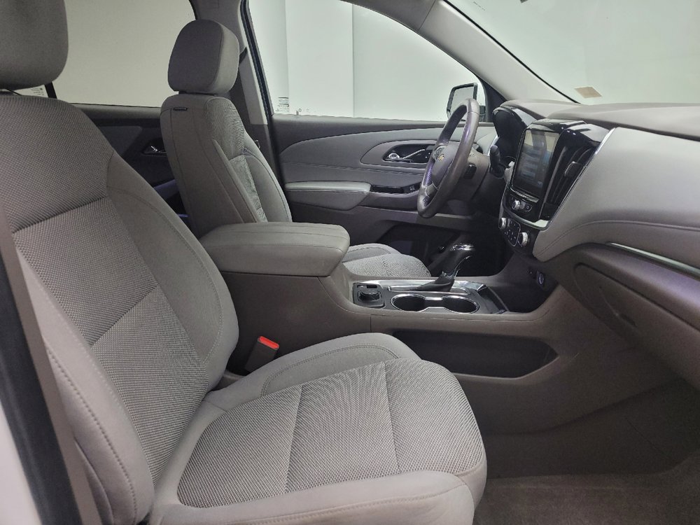 Used 2018 Chevrolet Traverse LT w/ LPO, Floor Liner Package AWD/4WD image 21