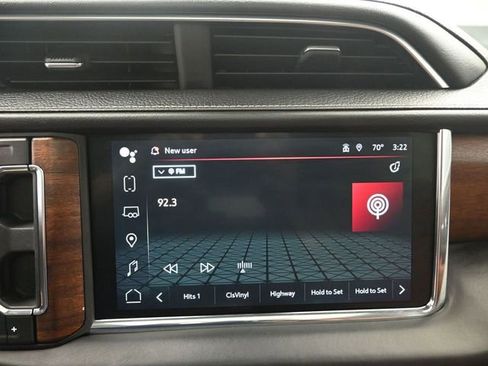Used 2023 GMC Yukon Denali Ultimate AWD/4WD image 11