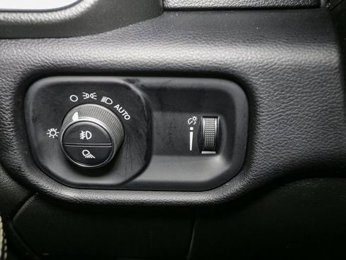 Used 2024 RAM 2500 Big Horn image 33