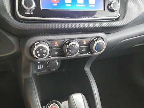 Used 2022 Nissan Kicks S FWD image 23