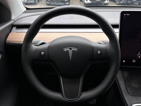 Used 2022 Tesla Model Y Performance AWD/4WD image 13