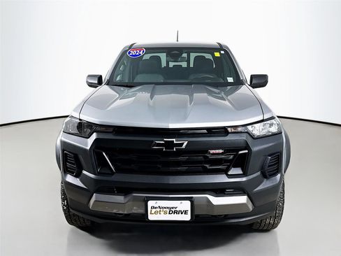 Used 2024 Chevrolet Colorado Trail Boss w/ Advanced Trailering Package image 3