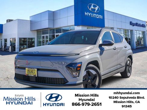 Certified 2025 Hyundai Kona SEL image 1