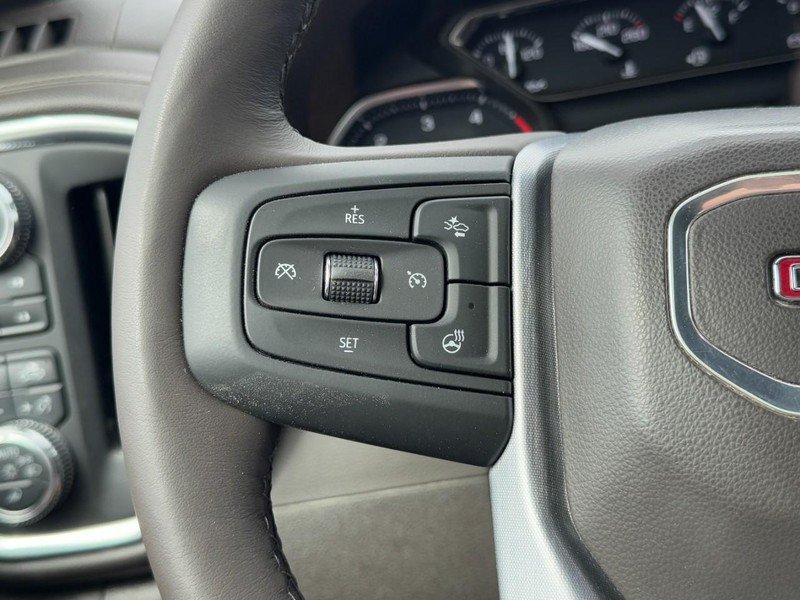 Used 2023 GMC Sierra 2500 SLT w/ SLT Premium Package AWD/4WD image 19