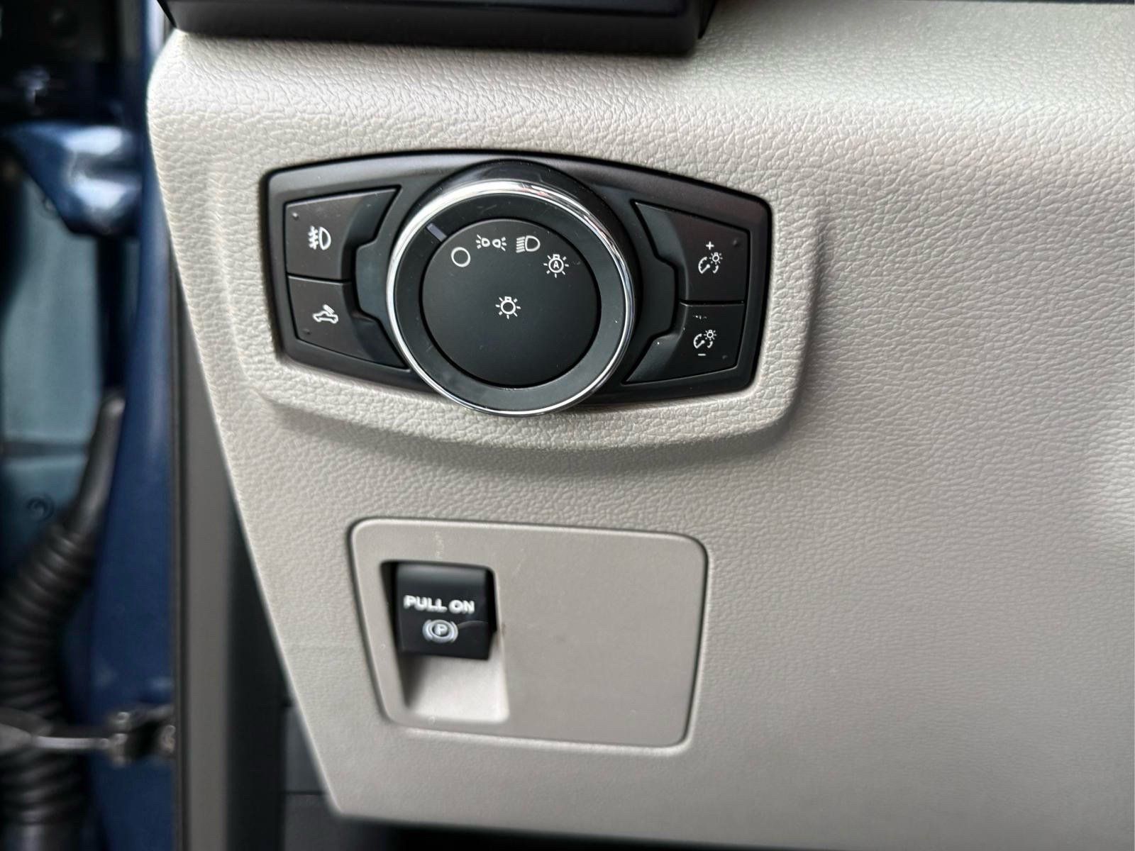 Used 2017 Ford F150 XL w/ Equipment Group 101A Mid AWD/4WD image 24