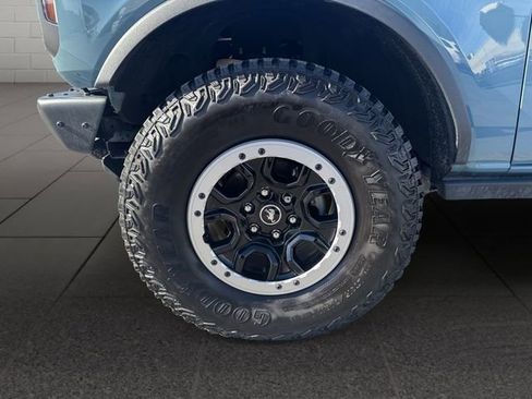 Used 2023 Ford Bronco Badlands w/ Sasquatch Package image 9