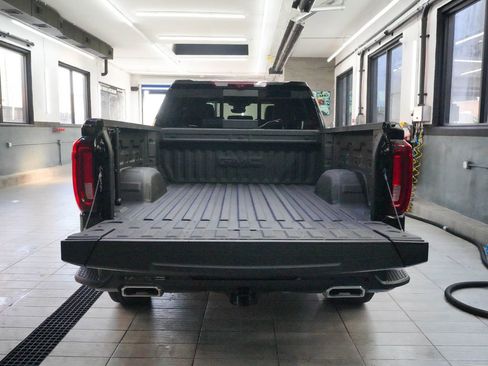 Used 2025 GMC Sierra 1500 Denali w/ Denali Reserve Package AWD/4WD image 43