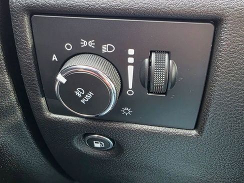 Used 2018 Jeep Grand Cherokee Trailhawk AWD/4WD image 13