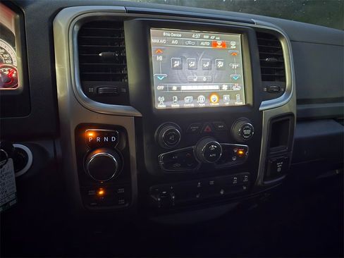 Used 2017 RAM 1500 Big Horn image 5