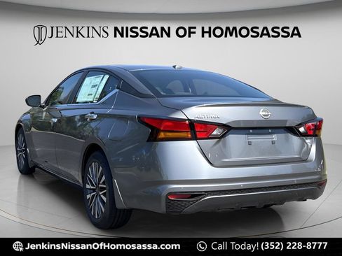 New 2025 Nissan Altima 2.5 SV FWD image 6