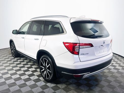 Certified 2022 Honda Pilot Touring image 4