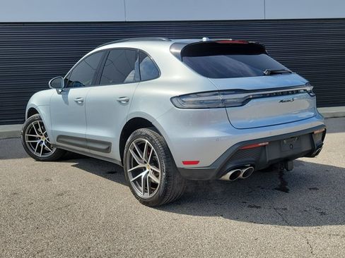 Certified 2023 Porsche Macan S AWD/4WD image 3