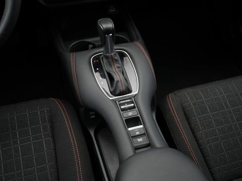 Used 2024 Honda HR-V Sport image 25