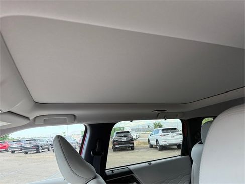 New 2025 Mitsubishi Outlander SEL image 15