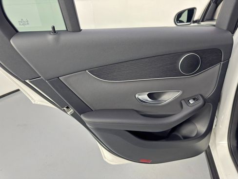 Used 2021 Mercedes-Benz GLC 300 w/ Premium Package image 42