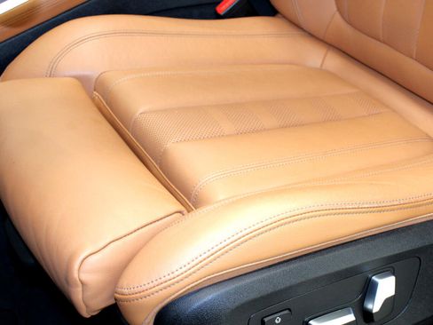 Used 2019 BMW X5 xDrive40i w/ Convenience Package image 35