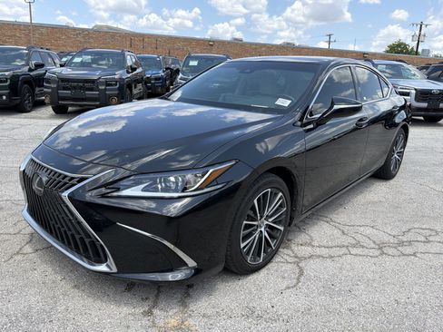Used 2025 Lexus ES 350 w/ Premium Package FWD image 7