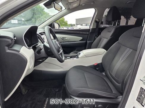 Used 2024 Hyundai Tucson SEL FWD image 9