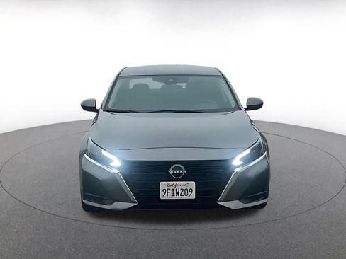 Used 2023 Nissan Altima 2.5 S image 4