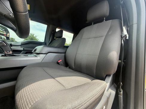 Used 2016 Ford F150 XLT w/ Equipment Group 302A Luxury RWD image 24