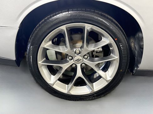 Used 2022 Dodge Challenger GT image 31