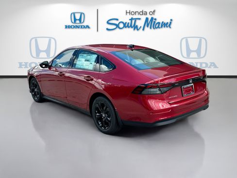 New 2025 Honda Accord SE image 4