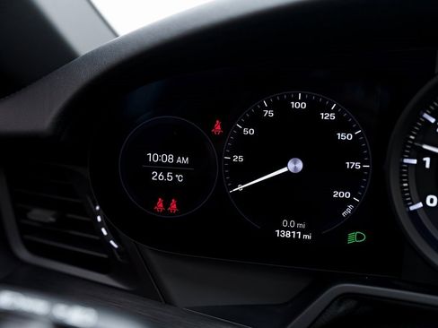 Used 2024 Porsche 911 Targa 4 GTS w/ Premium Package image 72