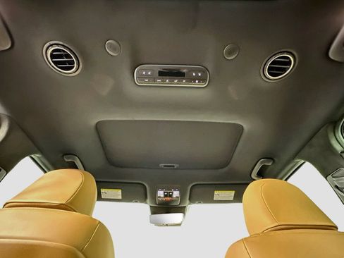 New 2026 Hyundai Palisade Calligraphy FWD image 18