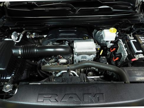 Used 2021 RAM 1500 Big Horn AWD/4WD image 9