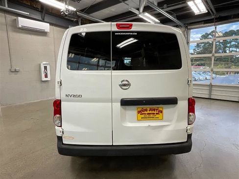 Used 2017 Nissan NV200 S w/ Cruise Control Package image 4