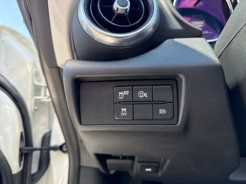 Used 2024 MAZDA MX-5 Miata Grand Touring RWD image 19