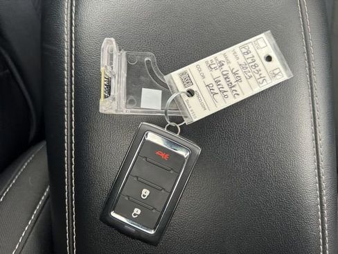 Used 2023 Jeep Grand Cherokee L Laredo w/ Trailer Tow Group (B) image 13