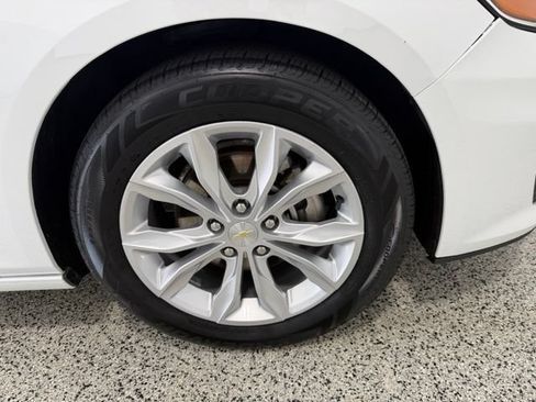 Used 2022 Chevrolet Malibu LT FWD image 32