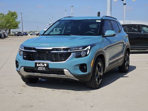 New 2026 Kia Seltos EX FWD image 2