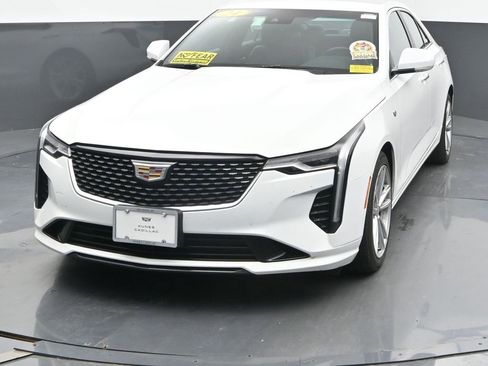 Used 2024 Cadillac CT4 Luxury image 4